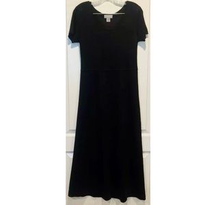 Gett Women's Black A-Line Knit Dress Waistline seam, full length Size:S